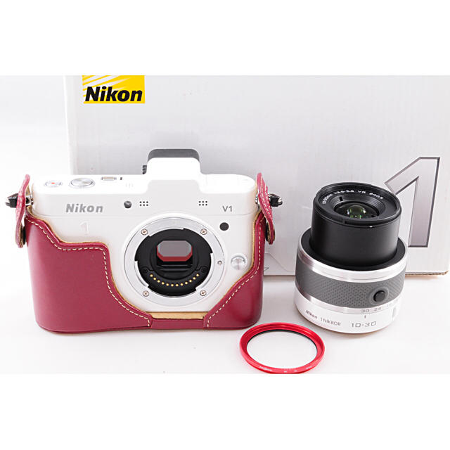 ★希少な新品級★Nikon  V1  スマホ/家電/カメラのカメラ(ミラーレス一眼)の商品写真