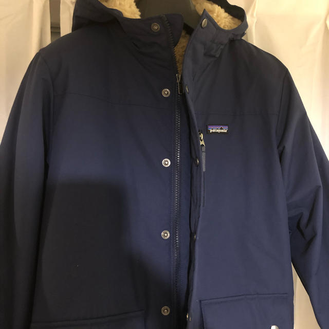 patagonia(パタゴニア)のpatagoniaボアマウンテンパーカーブルゾン　ボーイズ レディースのジャケット/アウター(ナイロンジャケット)の商品写真