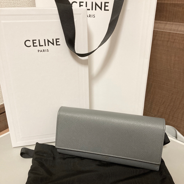 CEFINE(セフィーヌ)のセリーヌ　CELINE  長財布　ラージ フラップウォレット レディースのファッション小物(財布)の商品写真