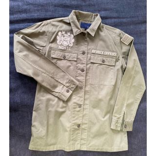 売切り特価 【AVIREX】アメリカン空軍 鷲 肉厚刺繍 ミリタリー 白