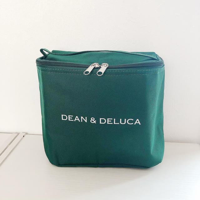 DEAN & DELUCA(ディーンアンドデルーカ)の【新品未使用】ディーンアンドデルーカ　保冷バック レディースのバッグ(エコバッグ)の商品写真