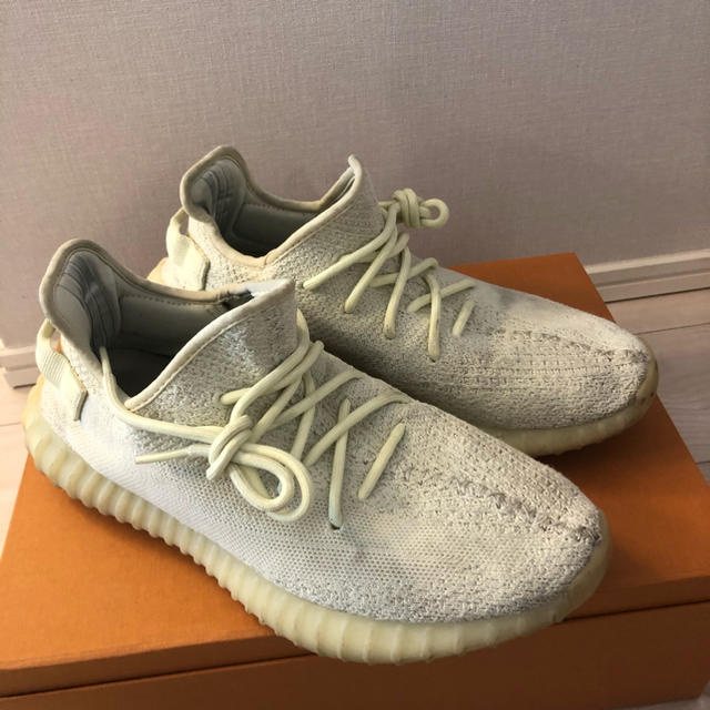 yeezy boost クリームイエロー