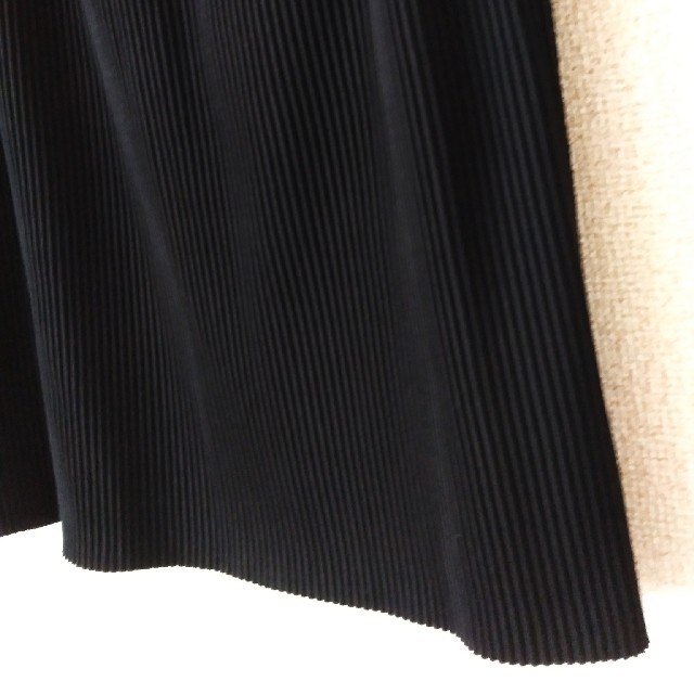 ISSEY MIYAKE - me ISSEY MIYAKE A-POC PLEATS BLACK スカートの通販