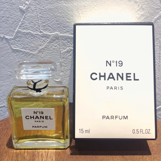 CHANEL - CHANEL シャネル N°19 香水 15mlの通販 by 𓅮𓅩OHANA𓀗𓀡 ｜シャネルならラクマ