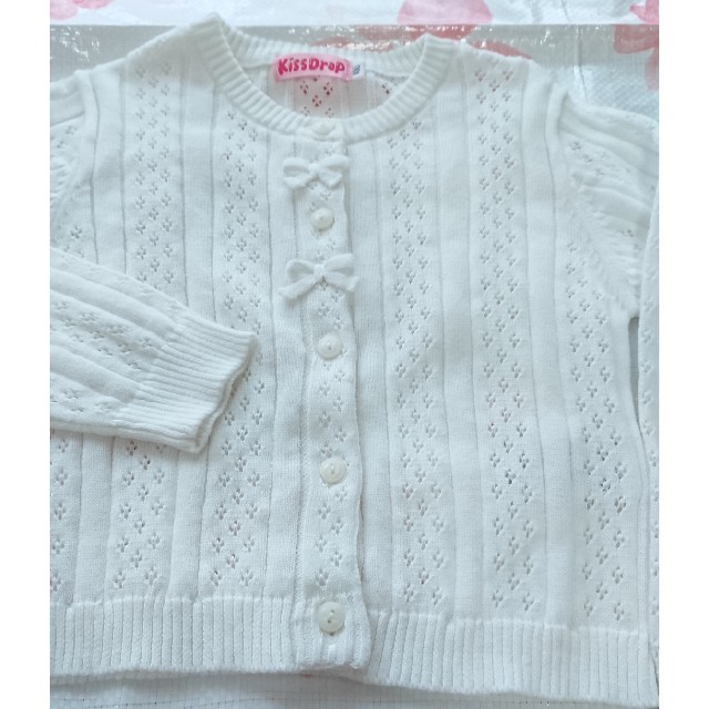 BeBe(ベベ)の新品　KISSDROP　カーデ　100サイズ キッズ/ベビー/マタニティのキッズ服女の子用(90cm~)(カーディガン)の商品写真