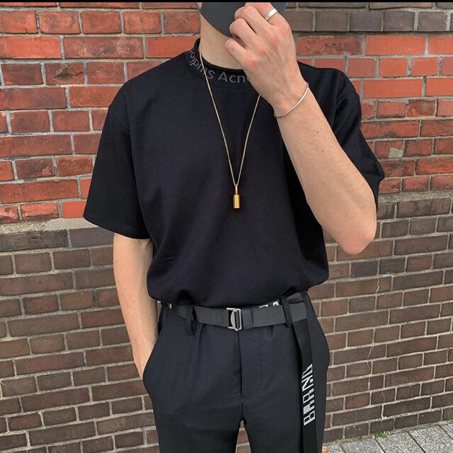 acne studios ロゴTシャツ