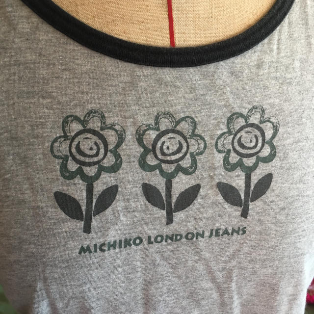 MICHIKO LONDON(ミチコロンドン)のMICHIKO LONDON レディースのトップス(タンクトップ)の商品写真