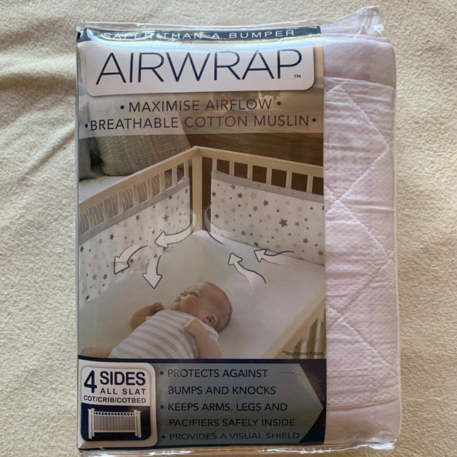 アカチャンホンポ(アカチャンホンポ)のエアーラップ　airwrap  ベビーベッドガード　 キッズ/ベビー/マタニティの寝具/家具(ベビーベッド)の商品写真