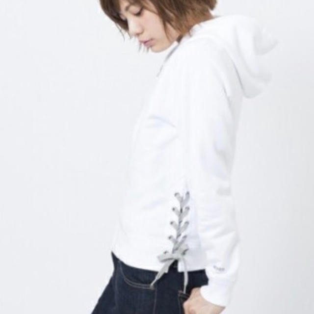 MILKFED.(ミルクフェド)のMILKFED.  Sサイズ　LACE UP ZIP HOODIE レディースのトップス(パーカー)の商品写真