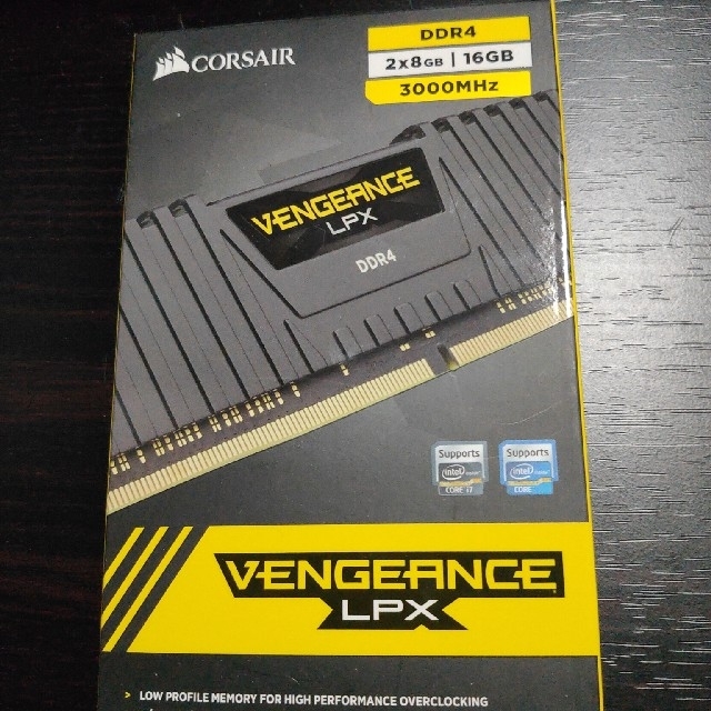 DDR4 16GB 3000MHz(CORSAIR)