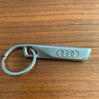 アウディ(AUDI)のアウディ純正　キーホルダー　キーリング(キーホルダー)