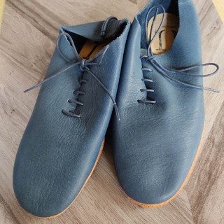 【新品未使用】U-DOT レザーシューズ ブルー 23〜23.5cm(ローファー/革靴)
