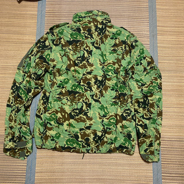 A BATHING APE(アベイシングエイプ)のAPE BAPE オクトパス　ミリタリー　ジャケット　m65 KAWS camo メンズのジャケット/アウター(ミリタリージャケット)の商品写真