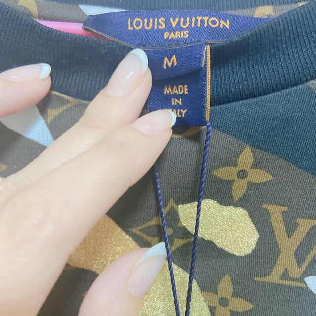 LOUIS VUITTON(ルイヴィトン)のゆんちゃんさん専用。ルイヴィトン　ショートスリーブTシャツ　Mサイズ レディースのトップス(Tシャツ(半袖/袖なし))の商品写真