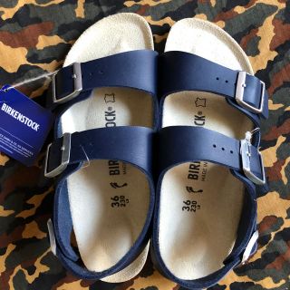 ビルケンシュトック(BIRKENSTOCK)の【新品】ビルケンシュトック　サンダル　ミラノ　ブルー　23センチ(サンダル)