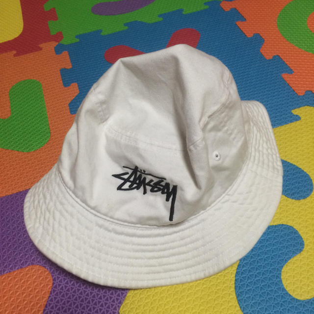 STUSSY(ステューシー)のstussy バケットハット レディースの帽子(キャップ)の商品写真