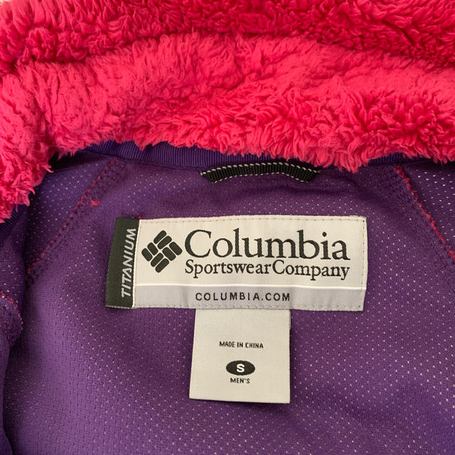 Columbia(コロンビア)のコロンビア　ボアベスト　メンズSサイズ メンズのトップス(ベスト)の商品写真