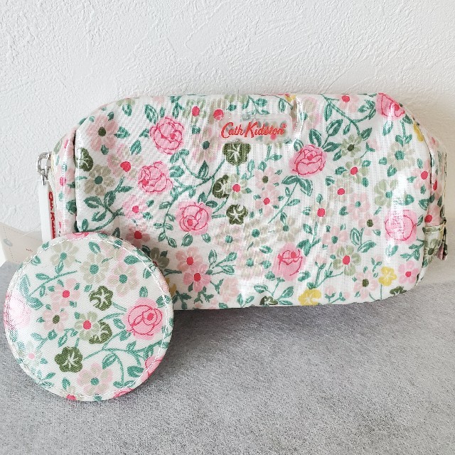 Cath Kidston(キャスキッドソン)の新品★キャスキッドソン Cath Kidston お花柄 コスメ ポーチ 鏡付き レディースのファッション小物(ポーチ)の商品写真