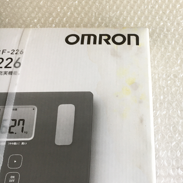 OMRON(オムロン)のOMRON HBF-226 スマホ/家電/カメラの生活家電(体重計)の商品写真