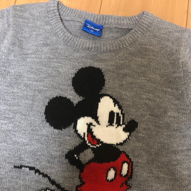 Disney(ディズニー)のディズニー　ミッキーマウス　ニット　美品　130 キッズ/ベビー/マタニティのキッズ服男の子用(90cm~)(ニット)の商品写真