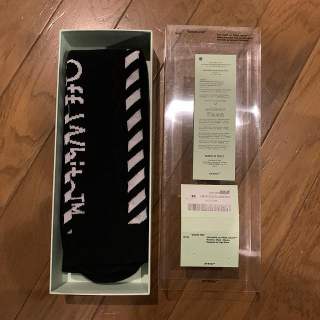 OFF-WHITE SOCKS