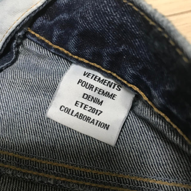 Balenciaga(バレンシアガ)のVETEMENTS LEVI'S 17SS 再構築 ジップデニム パンツ S メンズのパンツ(デニム/ジーンズ)の商品写真