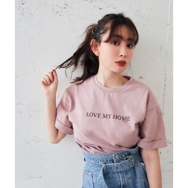 AKB48(エーケービーフォーティーエイト)のherlipto love my homeTシャツ レディースのトップス(Tシャツ(半袖/袖なし))の商品写真