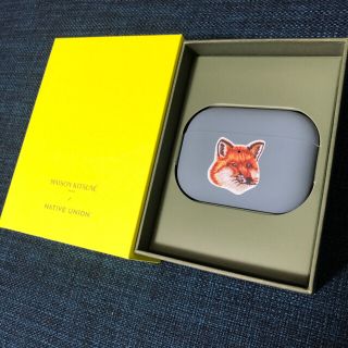 メゾンキツネ(MAISON KITSUNE')の新品 メゾンキツネ×ネイティブユニオン イヤホンケース Airpods ケース(ヘッドフォン/イヤフォン)