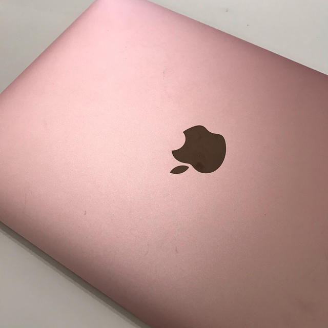Mac (Apple)(マック)のMacBook 12インチ　ピンク　ジャンク品 スマホ/家電/カメラのPC/タブレット(ノートPC)の商品写真