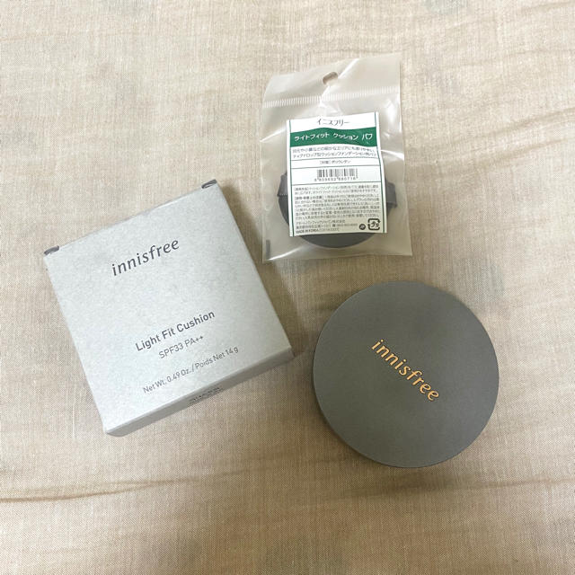 Innisfree(イニスフリー)のイニスフリー　ライトフィットクッション N21 箱&専用パフ付き コスメ/美容のベースメイク/化粧品(ファンデーション)の商品写真