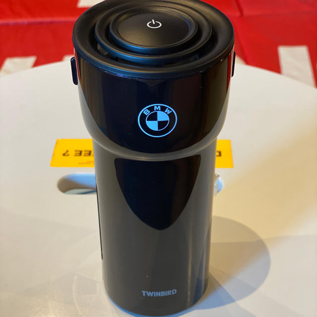 BMW(ビーエムダブリュー)のBMW TWINBIRD AIR BOTTLE イオン発生器 自動車/バイクの自動車(車内アクセサリ)の商品写真