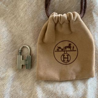 エルメス(HERMES)のエルメス　カデナ　2000年限定(キーホルダー)