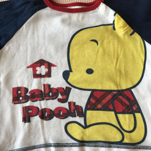 Disney(ディズニー)の Baby Pooh ロンt 80 キッズ/ベビー/マタニティのベビー服(~85cm)(シャツ/カットソー)の商品写真