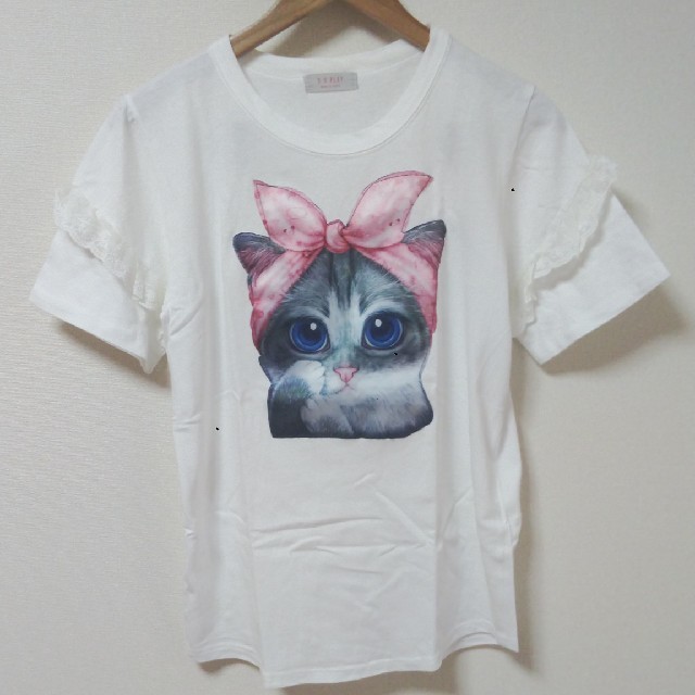 猫のＴシャツ レディースのトップス(Tシャツ(半袖/袖なし))の商品写真