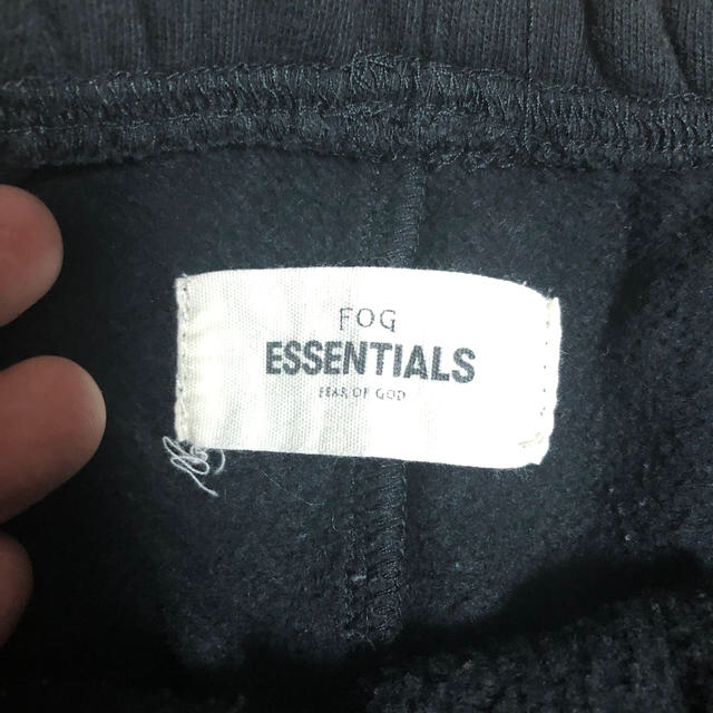 FEAR OF GOD(フィアオブゴッド)のessentials  ハーフパンツ　size S メンズのパンツ(ショートパンツ)の商品写真