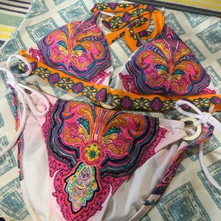 ヴィクトリアズシークレット(Victoria's Secret)の冬到来SALE💖ビクシー👙ビキニ(水着)