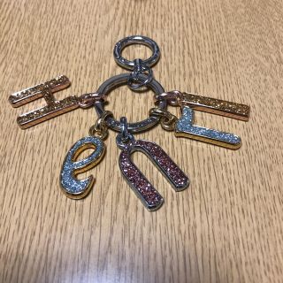 ヘンリベンデル(Henri Bendel)のヘンリベンデル  未使用　キラキラ　ラメ　ヘンリ　キーチャーム(キーホルダー)