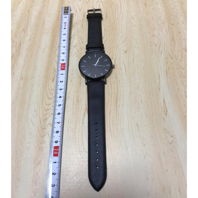 シンプルなクオーツ腕時計 35mm メンズの時計(腕時計(アナログ))の商品写真
