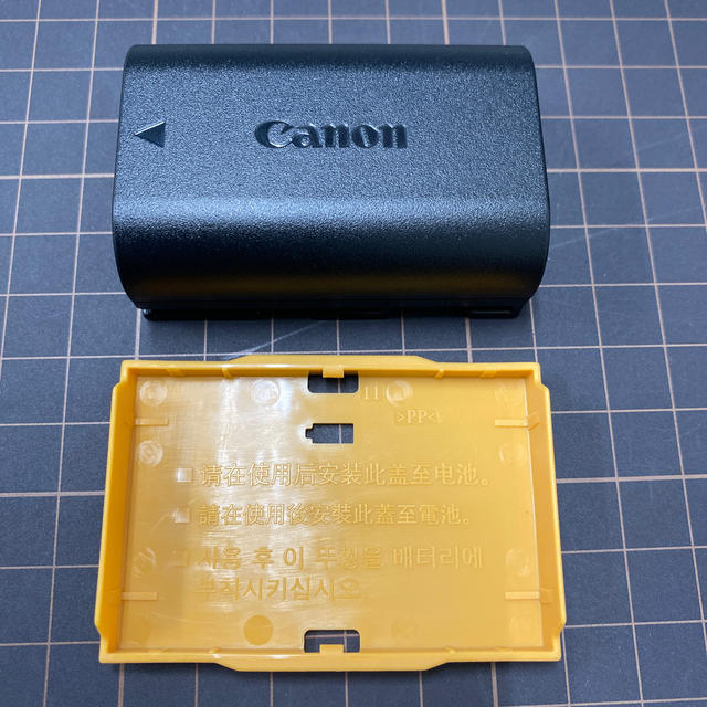 Canon(キヤノン)のキヤノン 純正バッテリー LP-E6 スマホ/家電/カメラのスマートフォン/携帯電話(バッテリー/充電器)の商品写真