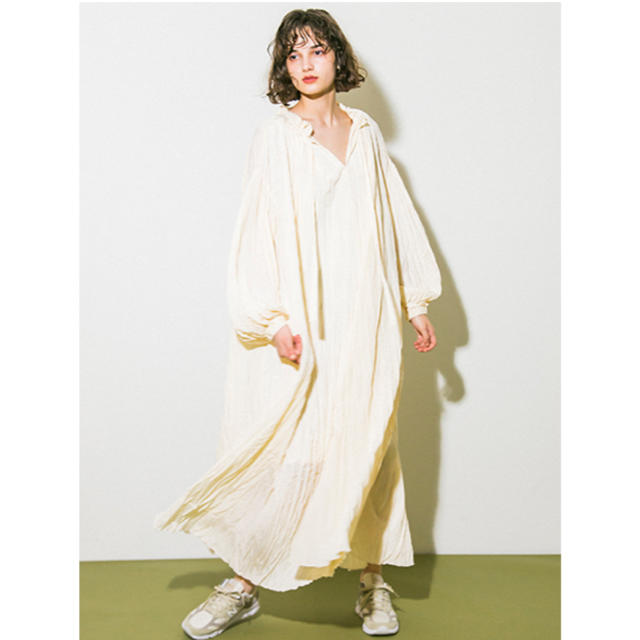 ロングワンピース/マキシワンピース19aw????emmi 4wayボリュームワッシャーワンピースWHT