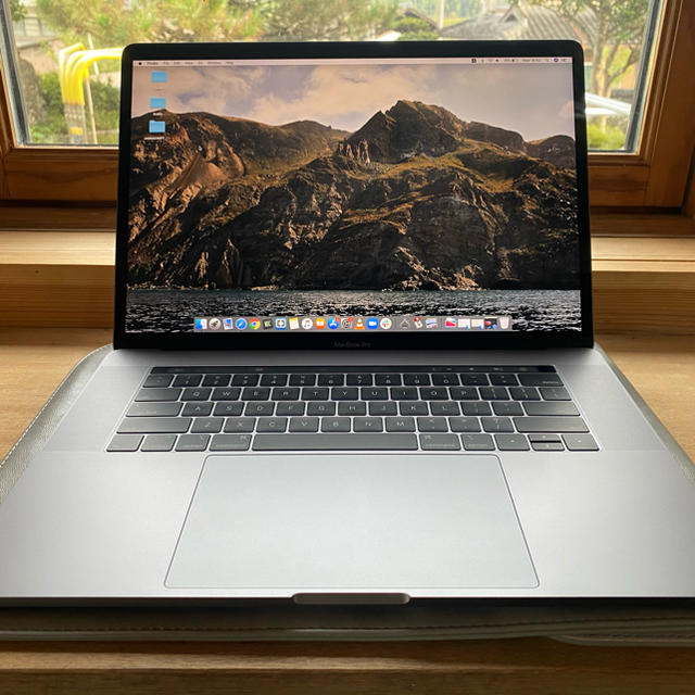 Apple - MacBook Pro 15 i9 32gb 512gb