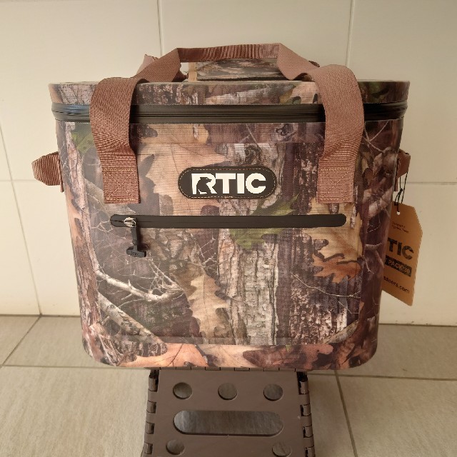 RTIC soft pack 30 camo ソフトクーラーRTIC