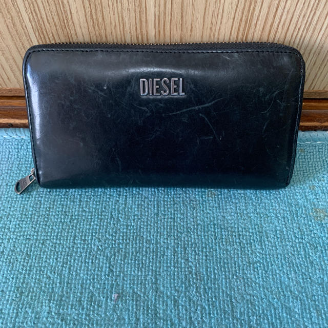 DIESEL(ディーゼル)のディーゼル長財布 メンズのファッション小物(長財布)の商品写真