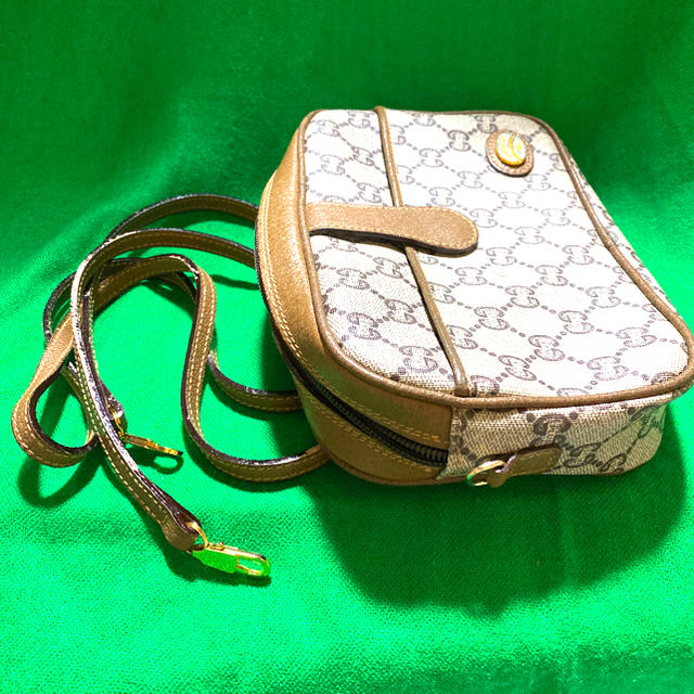 Gucci ビンテージ 丸型ショルダーバックの通販 by ヤマト3000's shop|グッチならラクマ - GUCCI グッチ 安い日本製