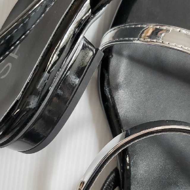 ☆訳あり新品未使用品☆SPUR サンダル 25 韓国靴　コリア　黒　レディース レディースの靴/シューズ(サンダル)の商品写真