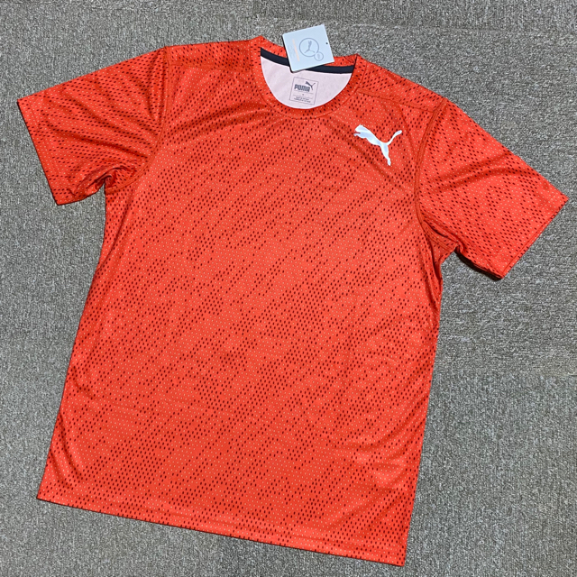 PUMA(プーマ)の期間限定値下！【新品】PUMA/プーマ吸水速乾半袖Tシャツ/メンズM スポーツ/アウトドアのランニング(ウェア)の商品写真