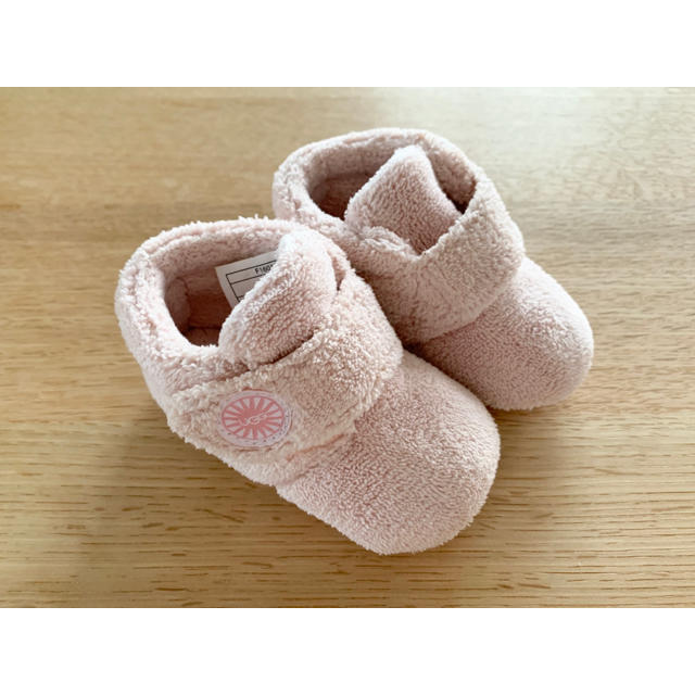 UGG(アグ)のゆらゆら様専用！UGG ベビーシューズ　ファーストシューズ キッズ/ベビー/マタニティのベビー靴/シューズ(~14cm)(その他)の商品写真