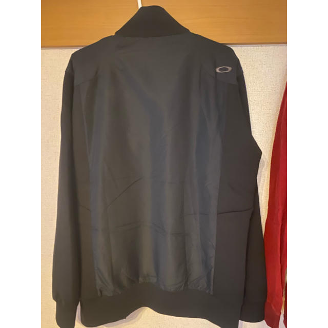 Oakley - オークリー パフォーマンスFIT ジャケットの通販 by Oakley - オークリー パフォーマンスFIT ジャケットの通販 by