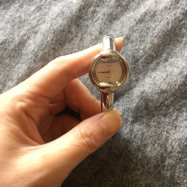 Gucci(グッチ)の正規 GUCCI 時計 レディースのファッション小物(腕時計)の商品写真