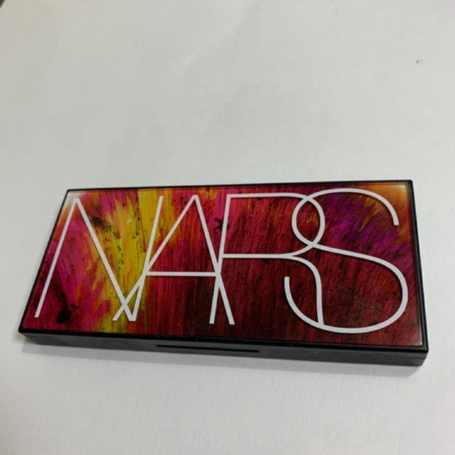 限定品！NARS ロストインラスターフェースパレット